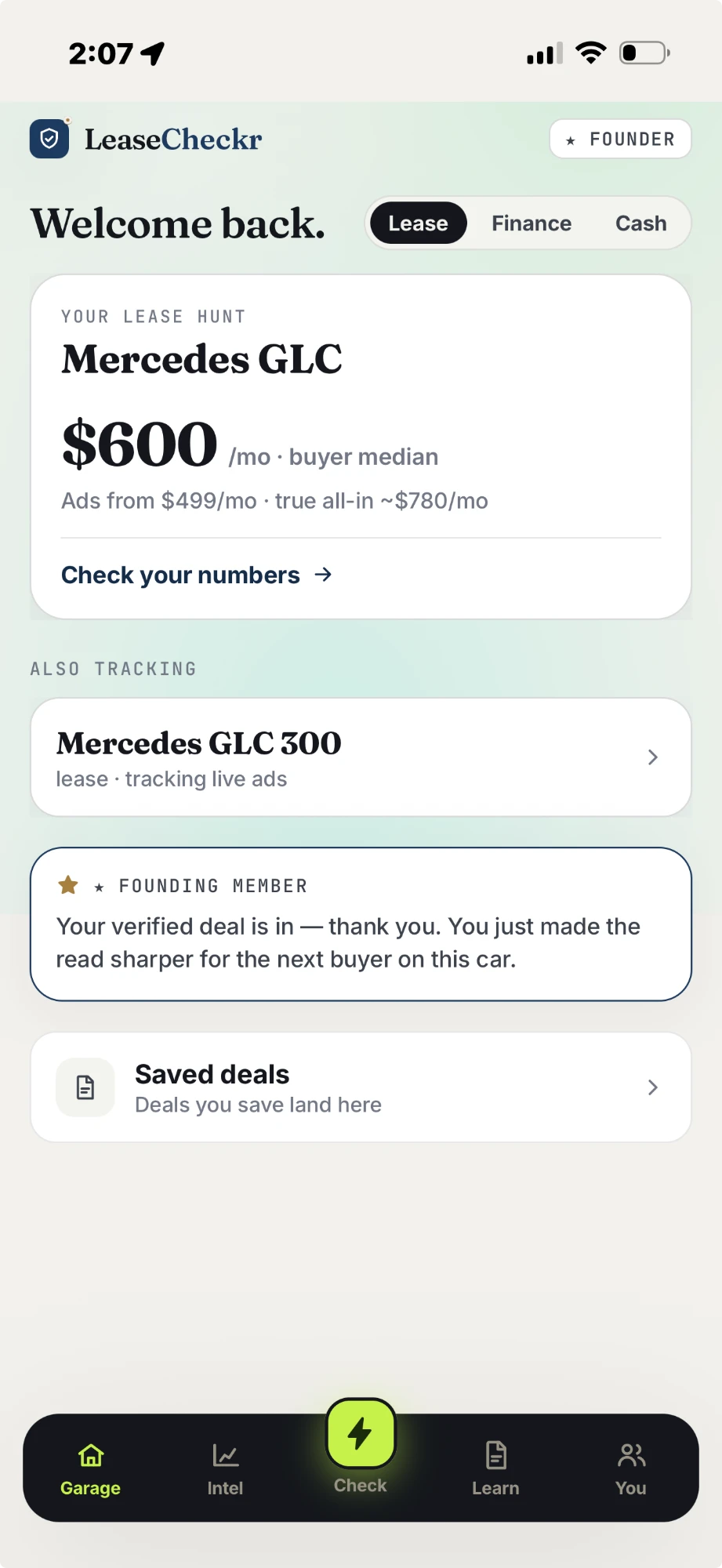Every hunt at one glance — the buyer median, live ad prices, and your founder status.